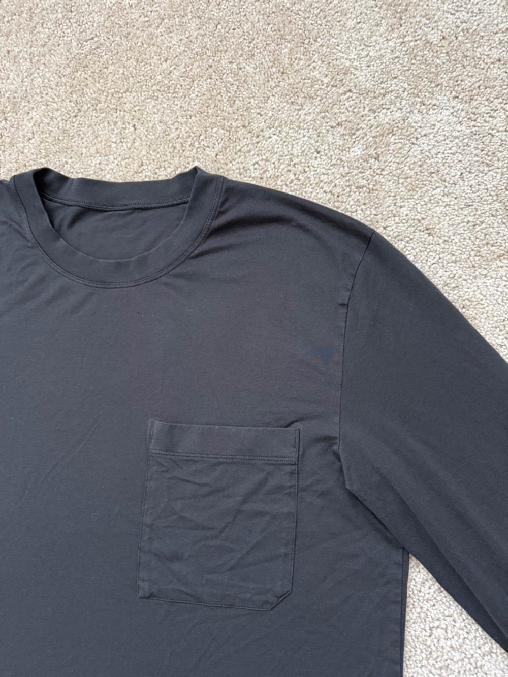 Lululemon The Fundamental Oversized Long Sleeve Pocket T Shirt Black - Picture 4 of 7